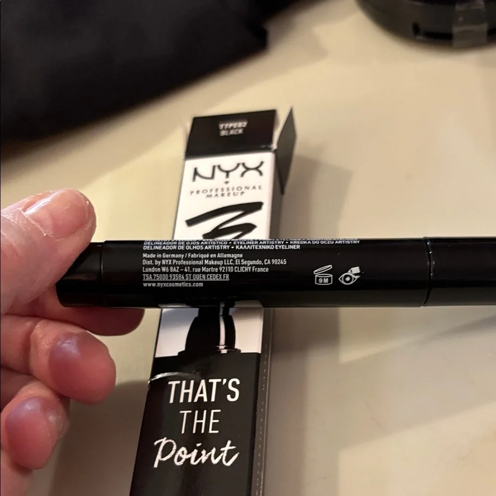 NYX That's The Point Black Artistry Liner